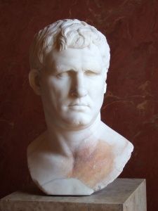 Busto de Marcus Vipsanius Agrippa do Fórum de Gabii , atualmente no Louvre, Paris.