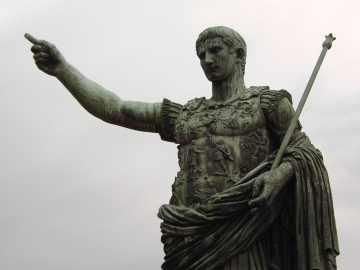 Rome_Statue_of_Augustus